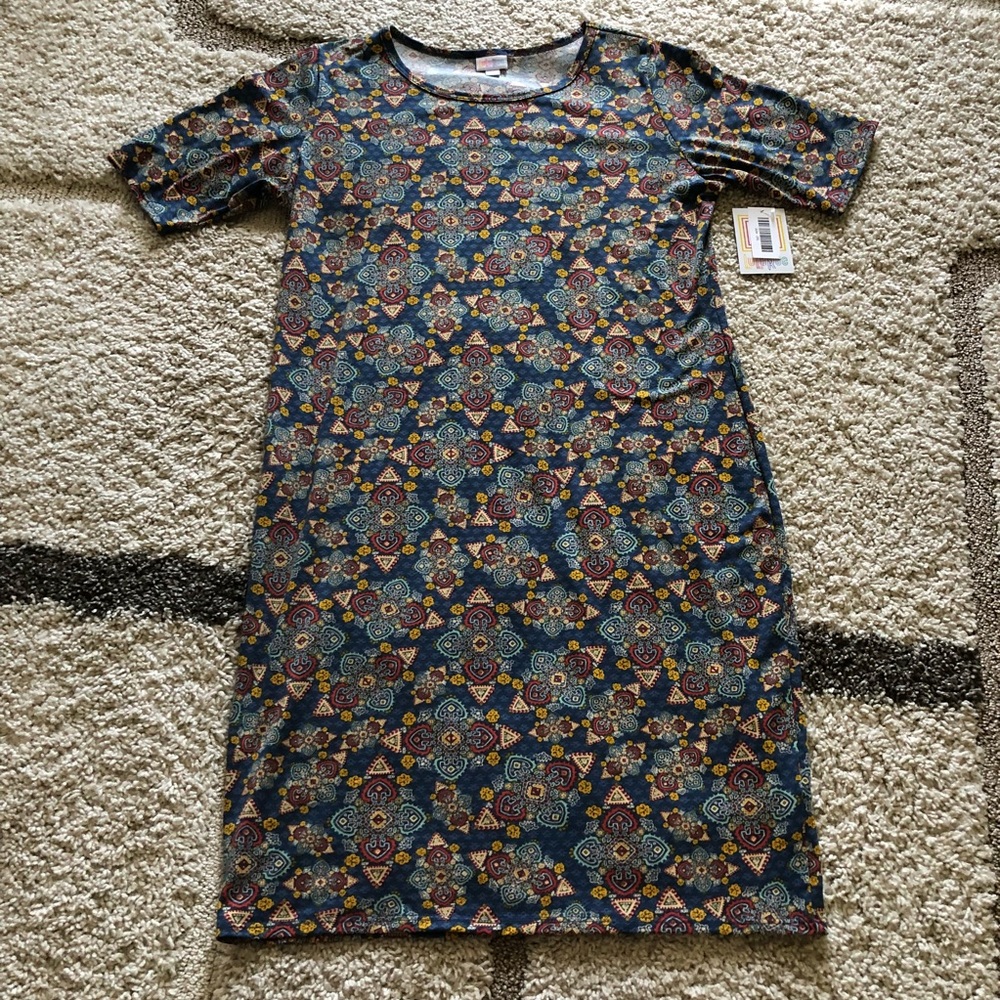 LulaRoe Julia - Triangle Designs - Picture 2 of 3
